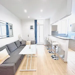 1 Bedroom Flat With Balcony Center Croisette 6ppl Cannes